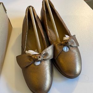 Super comfy as new Clarks